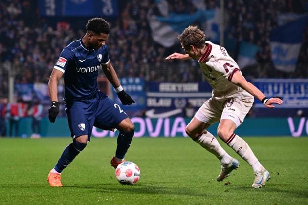 Farid Alfa-Ruprecht 29 (Vfl Bochum), VfL Bochum vs. Dynamo Dresden, Fussball, 2. Bundesliga, 13. Spieltag, 21.11.2025 DFB regulations prohibit any use of photographs as image sequences and or quasi-video Bochum Nordrhein-Westfalen Deutschland
