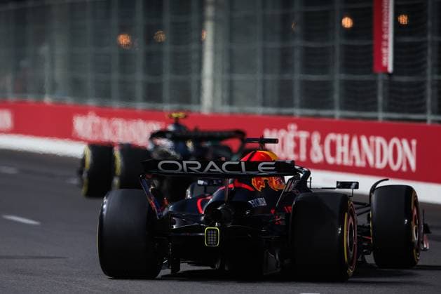 F1 - LAS VEGAS GRAND PRIX 2025 01 VERSTAPPEN Max (nld), Red Bull Racing RB21, action during the 2025 Formula 1 Las Vegas Grand Prix, 22th round of the 2025 FIA Formula One World Championship, WM, Weltmeisterschaft from November 21 to 23, 2025 on the Las Vegas Strip Circuit, in Paradise, Nevada, United States of America - ParadiseUnited States  Copyright: xEricxAlonsox