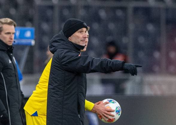 Fussball, Herren, Saison 2025 2026, 2. Bundesliga (13. Spieltag), Hertha BSC - Eintracht Braunschweig, Trainer Stefan Leitl (Hertha BSC), 21.11. 2025,