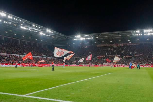Mewa Arena vr Anpfiff , Deutschland, Fussball, 1. Bundesliga, 11.Spieltag, 2025 2026, 1.FSV Mainz vs. TSG 1899 Hoffenheim, 21.11.2025, Mewa Arena, Mainz, Deutschland Mainz Mewa Arena Rheinland-Pfalz Deutschland
