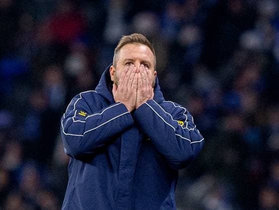 Fussball, Herren, Saison 2025 2026, 2. Bundesliga (13. Spieltag), Hertha BSC - Eintracht Braunschweig, Trainer Heiner Backhaus (Braunschweig), 21.11. 2025,