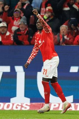 Danny Da Costa (FSV Mainz 05) bejubelt den Treffer zum 1:1, FSV Mainz 05 vs TSG Hoffenheim, Fussball, 1. Bundesliga, 11. Spieltag, Saison 2025 2026, 21.11.2025 DFB regulations prohibit any use of photographs as image sequences and or quasi-video. FSV Mainz 05 vs TSG Hoffenheim, Fussball, 1. Bundesliga, 11. Spieltag, Saison 2025 2026, 21.11.2025 Copyright: xEibner-Pressefoto AlexanderxNeisx EP_ANS