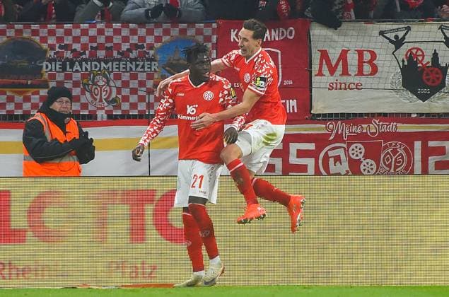 21.11.2025, xhbx, Fussball 1.Bundesliga, FSV Mainz 05 - TSG Hoffenheim v.l. Torjubel, Goal celebration, celebrate the goal 1:1 durch Danny da Costa (FSV Mainz 05) (DFL DFB REGULATIONS PROHIBIT ANY USE OF PHOTOGRAPHS as IMAGE SEQUENCES and or QUASI-VIDEO) Mainz