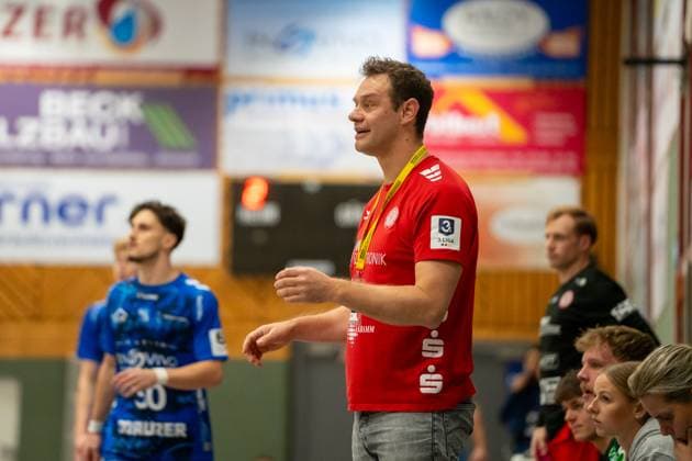 Handball I Herren I Saison 2025-2026 I 3. Liga I 12. Spieltag I TV Bittenfeld 2 - TSV Neuhausen Filder 1898 I 21.11.2025 Trainer Daniel Brack (TSV Neuhausen) Waiblingen Gemeindehalle Bittenfeld Baden-Württemberg Deutschland Copyright: xLobeca MaxxPetershansx