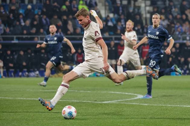 21.11.2025, xgrfx, Fussball 2.Bundesliga, VfL Bochum - Dynamo Dresden v.l. Christoph Darfener (Dynamo Dresden) (DFL DFB REGULATIONS PROHIBIT ANY USE OF PHOTOGRAPHS as IMAGE SEQUENCES and or QUASI-VIDEO) Bochum