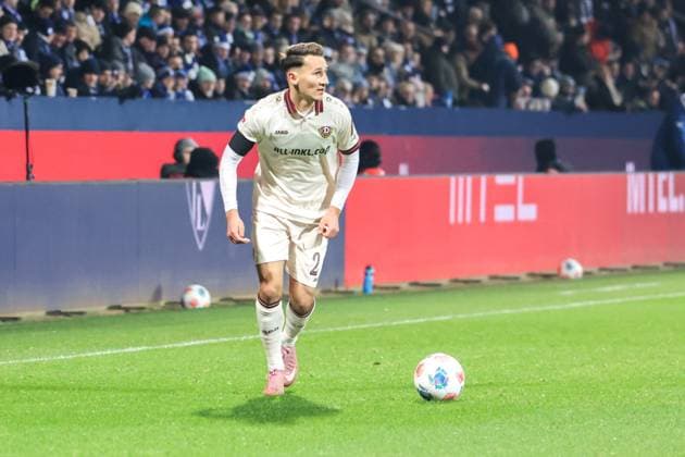 21.11.2025, xgrfx, Fussball 2.Bundesliga, VfL Bochum - Dynamo Dresden v.l. Konrad Faber (Dynamo Dresden) (DFL DFB REGULATIONS PROHIBIT ANY USE OF PHOTOGRAPHS as IMAGE SEQUENCES and or QUASI-VIDEO) Bochum
