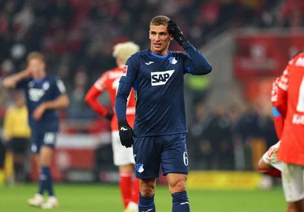 21.11.2025, Fussball Bundesliga, 1. FSV Mainz 05 - TSG 1899 Hoffenheim, emonline, emspor, v.l., Grischa Prömel (TSG 1899 Hoffenheim) DFL DFB REGULATIONS PROHIBIT ANY USE OF PHOTOGRAPHS AS IMAGE SEQUENCES AND OR QUASI-VIDEO. xdcx Copyright: HMBxMedia Claus