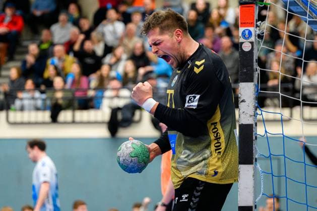 Kornwestheim, Handball: 3. Liga- 25 26 - SV Kornwestheim - HBW Balingen 2 Torhueter Jan Tinti (Kornwestheim) Jubel Freude Emotion Kornwestheim Halle Ost Baden-Württemberg Deutschland
