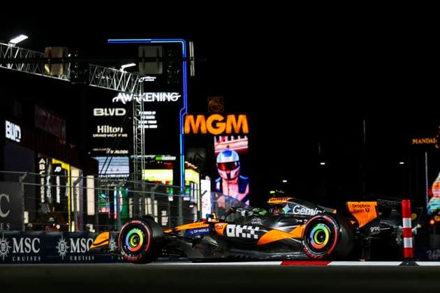 F1 - LAS VEGAS GRAND PRIX 2025 04 NORRIS Lando (gbr), McLaren F1 Team MCL39, action during the 2025 Formula 1 Las Vegas Grand Prix, 22th round of the 2025 FIA Formula One World Championship, WM, Weltmeisterschaft from November 21 to 23, 2025 on the Las Vegas Strip Circuit, in Paradise, Nevada, United States of America - ParadiseUnited States  Copyright: xEricxAlonsox