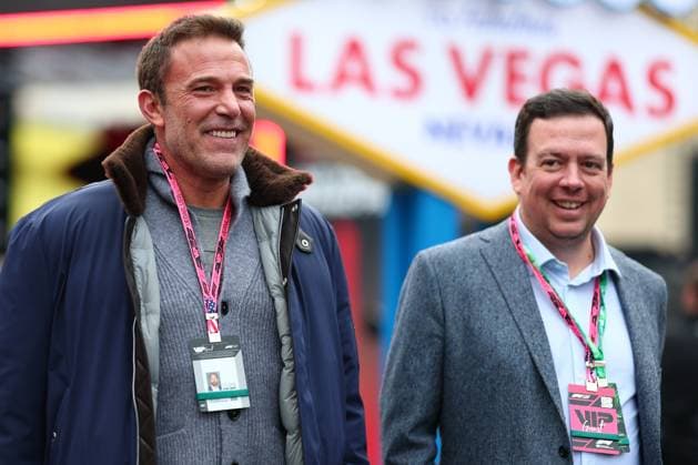 Formula 1 Las Vegas Grand Prix 2025 Actor Ben Affleck walks the pit area during the Formula 1 Heineken Las Vegas Grand Prix 2025 at the Las Vegas Strip Circuit, Nevada, United States on 21 November 2025 Credit: Shaun Brooks Every Second Media Editorial use only. All images are copyright Every Second Media Limited. No images may be reproduced without prior permission. Copyright: xIMAGO EveryxSecondxMediax ESM-1644-0034 ShaunxBrooksx xEveryxSecondxMediax