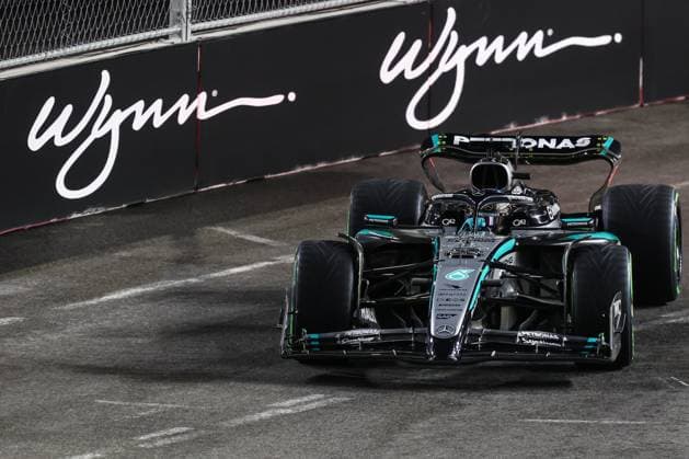 November 21, 2025: Mercedes-AMG Petronas F1 Team, Mercedes driver George Russell (63) drives during the third practice session at the Formula 1 Heineken Las Vegas Grand Prix in Las Vegas, NV. CSM. Las Vegas United States of America - ZUMAc04_ 20251121_zma_c04_284 Copyright: xChristopherxTrimx