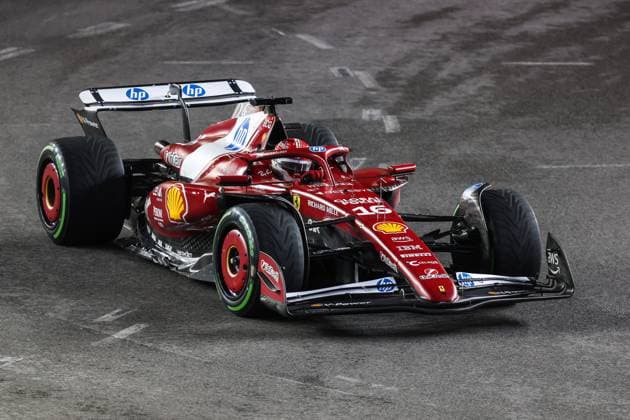 November 21, 2025: Scuderia Ferrari HP, Ferrari driver Charles Leclerc (16) drives during the third practice session at the Formula 1 Heineken Las Vegas Grand Prix in Las Vegas, NV. CSM. Las Vegas United States of America - ZUMAc04_ 20251121_zma_c04_285 Copyright: xChristopherxTrimx