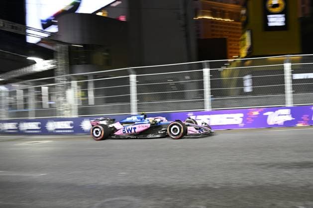 Formula 1 Grand Prix of Las Vegas 2025 - Third Practice Session Classification LAS VEGAS, NEVADA - NOVEMBER 21: Franco Colapinto of BWT Alpine F1 Team (43) competes Third Practice Session Classification for F1 Grand Prix of Las Vegas at Las Vegas Strip Circuit on November 21, 2025 in Las Vegas, Nevada, United States. Tayfun Coskun Anadolu Nevada United States. Editorial use only. Please get in touch for any other usage.  Copyright: x2025xAnadoluxTayfunxCoskunx