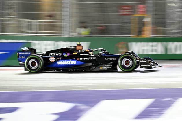 Formula 1 Grand Prix of Las Vegas 2025 - Third Practice Session Classification LAS VEGAS, NEVADA - NOVEMBER 21: Carlos Sainz of Atlassian Williams Racing (55) competes Third Practice Session Classification for F1 Grand Prix of Las Vegas at Las Vegas Strip Circuit on November 21, 2025 in Las Vegas, Nevada, United States. Tayfun Coskun Anadolu Nevada United States. Editorial use only. Please get in touch for any other usage.  Copyright: x2025xAnadoluxTayfunxCoskunx