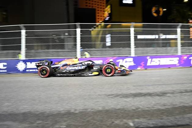 Formula 1 Grand Prix of Las Vegas 2025 - Third Practice Session Classification LAS VEGAS, NEVADA - NOVEMBER 21: Yuki Tsunoda of Oracle Red Bull Racing (22) competes Third Practice Session Classification for F1 Grand Prix of Las Vegas at Las Vegas Strip Circuit on November 21, 2025 in Las Vegas, Nevada, United States. Tayfun Coskun Anadolu Nevada United States. Editorial use only. Please get in touch for any other usage.  Copyright: x2025xAnadoluxTayfunxCoskunx