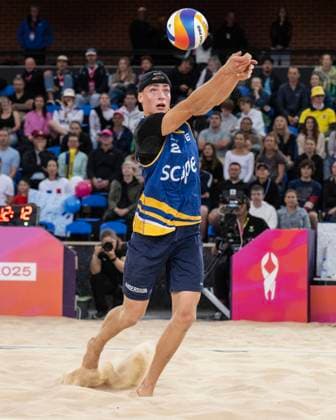 251122 Elmer Andersson of Sweden during The Beach volleyball, Beachvolleyball World Championships Semi Final on November 22, 2025 in Adelaide. Photo: Michael Errey BILDBYRAN kod XY XY0085 beachvolleyboll beach volleyball sandvolleyball world championships semi finals bbeng semifinal Copyright: MichaelxErrey BB251122BB184