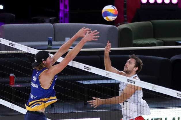 Beach volleyball, Beachvolleyball World Championship, WM, Weltmeisterschaft Jacob Hölting Nilsson and Elmer Andersson (SWE) v TÃ o Rotar and Arnaud Gauthier-Rat (FRA) during the Semi Final match of the Beach Volleyball World Championships at The Drive in Adelaide, Saturday, November 22, 2025. ( NO ARCHIVING, EDITORIAL USE ONLY ADELAIDE SOUTH AUSTRALIA AUSTRALIA  Copyright: xMATTxTURNERx 20251122164373377164