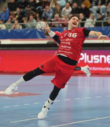 Bietigheim , Handball 2. Bundesliga SG BBM Bietigheim vs. TV Grosswallstadt , Jonathan Fischer ( BBM )
