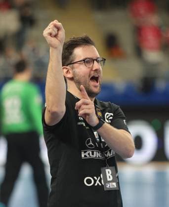 Bietigheim , Handball 2. Bundesliga SG BBM Bietigheim vs. TV Grosswallstadt , Andre Lohrbach ( Trainer Großwallstadt )