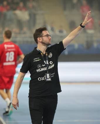 Bietigheim , Handball 2. Bundesliga SG BBM Bietigheim vs. TV Grosswallstadt , Andre Lohrbach ( Trainer Großwallstadt )