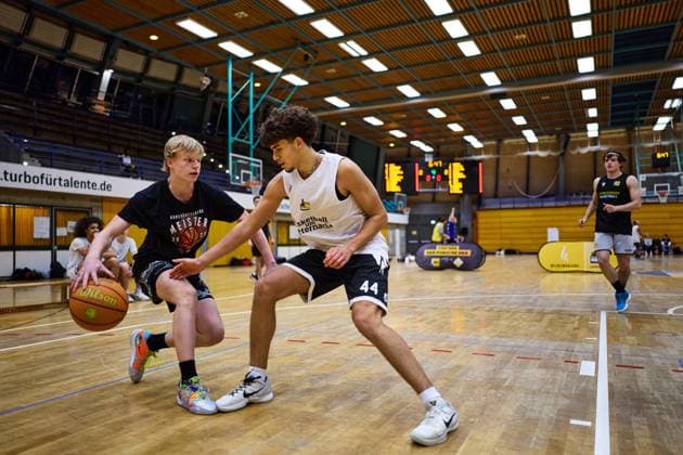 GER, Basketball um Mitternacht, MHP Riesen Ludwigsburg, Basketball, 21.11.2025 GER, MHP Riesen Ludwigsburg, Basketball, Basketball Bundesliga, BBL, Basketball Maenner Saison 2025 2026, 21.11.2025 Ludwigsburg Copyright: xEibner-Pressefoto xFrancescoxConx