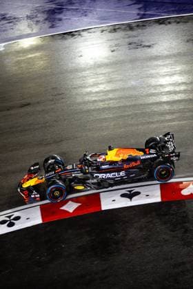 F1 - LAS VEGAS GRAND PRIX 2025 01 VERSTAPPEN Max (nld), Red Bull Racing RB21, action during the 2025 Formula 1 Las Vegas Grand Prix, 22th round of the 2025 FIA Formula One World Championship, WM, Weltmeisterschaft from November 21 to 23, 2025 on the Las Vegas Strip Circuit, in Paradise, Nevada, United States of America - ParadiseUnited States  Copyright: xAndrÃ xFerreirax