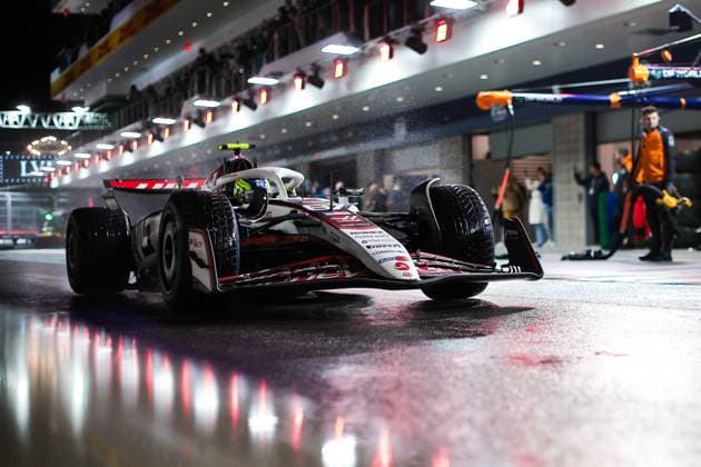 F1 - LAS VEGAS GRAND PRIX 2025 87 BEARMAN Ollie Oliver (gbr), Haas F1 Team VF-25 Ferrari, action during the 2025 Formula 1 Las Vegas Grand Prix, 22th round of the 2025 FIA Formula One World Championship, WM, Weltmeisterschaft from November 21 to 23, 2025 on the Las Vegas Strip Circuit, in Paradise, Nevada, United States of America - ParadiseUnited States  Copyright: xEricxAlonsox