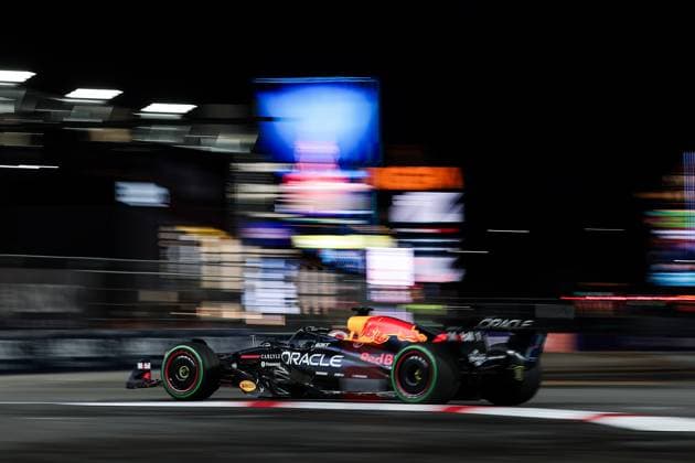 F1 - LAS VEGAS GRAND PRIX 2025 01 VERSTAPPEN Max (nld), Red Bull Racing RB21, action during the 2025 Formula 1 Las Vegas Grand Prix, 22th round of the 2025 FIA Formula One World Championship, WM, Weltmeisterschaft from November 21 to 23, 2025 on the Las Vegas Strip Circuit, in Paradise, Nevada, United States of America - ParadiseUnited States  Copyright: xEricxAlonsox