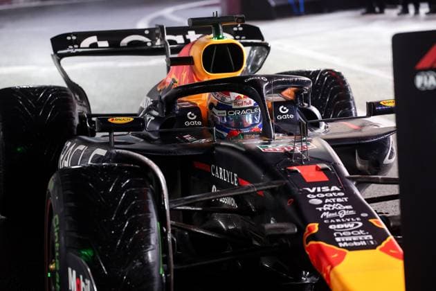 F1 - LAS VEGAS GRAND PRIX 2025 01 VERSTAPPEN Max (nld), Red Bull Racing RB21, action during the 2025 Formula 1 Las Vegas Grand Prix, 22th round of the 2025 FIA Formula One World Championship, WM, Weltmeisterschaft from November 21 to 23, 2025 on the Las Vegas Strip Circuit, in Paradise, Nevada, United States of America - ParadiseUnited States  Copyright: xEricxAlonsox