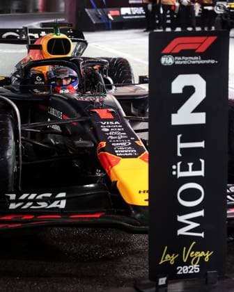 F1 - LAS VEGAS GRAND PRIX 2025 01 VERSTAPPEN Max (nld), Red Bull Racing RB21, action during the 2025 Formula 1 Las Vegas Grand Prix, 22th round of the 2025 FIA Formula One World Championship, WM, Weltmeisterschaft from November 21 to 23, 2025 on the Las Vegas Strip Circuit, in Paradise, Nevada, United States of America - ParadiseUnited States  Copyright: xEricxAlonsox