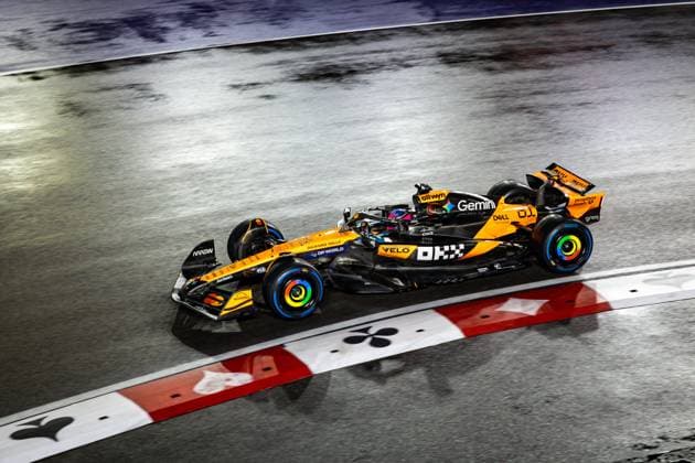 F1 - LAS VEGAS GRAND PRIX 2025 81 PIASTRI Oscar (aus), McLaren F1 Team MCL39, action during the 2025 Formula 1 Las Vegas Grand Prix, 22th round of the 2025 FIA Formula One World Championship, WM, Weltmeisterschaft from November 21 to 23, 2025 on the Las Vegas Strip Circuit, in Paradise, Nevada, United States of America - ParadiseUnited States  Copyright: xAndrÃ xFerreirax