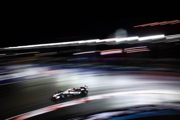 F1 - LAS VEGAS GRAND PRIX 2025 31 OCON Esteban (fra), Haas F1 Team VF-25 Ferrari, action during the 2025 Formula 1 Las Vegas Grand Prix, 22th round of the 2025 FIA Formula One World Championship, WM, Weltmeisterschaft from November 21 to 23, 2025 on the Las Vegas Strip Circuit, in Paradise, Nevada, United States of America - ParadiseUnited States  Copyright: xAndrÃ xFerreirax