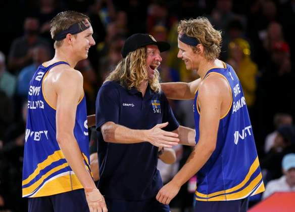 Beach volleyball, Beachvolleyball World Championship, WM, Weltmeisterschaft David Ahman, Jonatan Hellvig and coach Rasmus Jonsson (SWE) celebrate victory against Nils Ehlers and Clemens Wickler (GER) during the Semi Final match of the Beach Volleyball World Championships at The Drive in Adelaide, Saturday, November 22, 2025. ( NO ARCHIVING, EDITORIAL USE ONLY ADELAIDE SOUTH AUSTRALIA AUSTRALIA  Copyright: xMATTxTURNERx 20251122127245853241