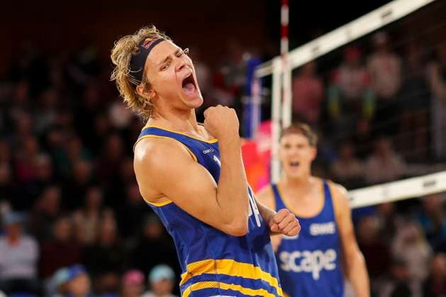 Beach volleyball, Beachvolleyball World Championship, WM, Weltmeisterschaft David Ahman (SWE) celebrates a point against Nils Ehlers and Clemens Wickler (GER) during the Semi Final match of the Beach Volleyball World Championships at The Drive in Adelaide, Saturday, November 22, 2025. ( NO ARCHIVING, EDITORIAL USE ONLY ADELAIDE SOUTH AUSTRALIA AUSTRALIA  Copyright: xMATTxTURNERx 20251122143707065280