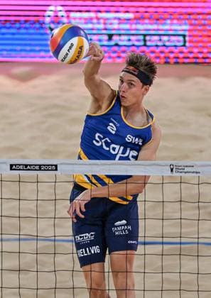 251122 Jonatan Hellvig of Sweden during The Beach volleyball, Beachvolleyball World Championships Semi Final on November 22, 2025 in Adelaide. Photo: Michael Errey BILDBYRAN kod XY XY0085 beachvolleyboll beach volleyball sandvolleyball world championships semi finals bbeng semifinal Copyright: MichaelxErrey BB251122BB292