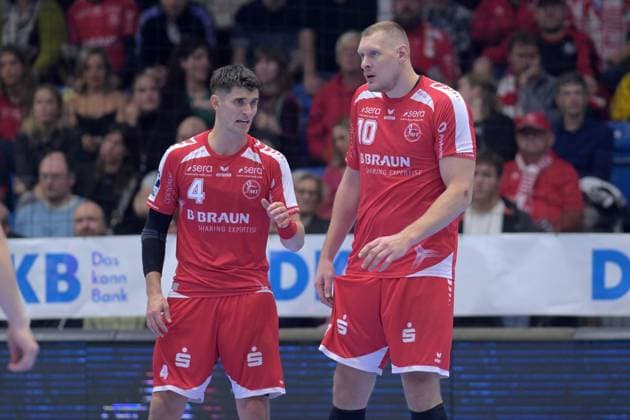 Nikolaj Enderleit (MT Melsungen 4), Dainis Kristopans (MT Melsungen 10) , GER, MT Melsungen - SG Flensburg-Handewitt, Handball, 1. Bundesliga, 13. Spieltag, Saison 2025 2026, 21.11.2025, GER, MT Melsungen - SG Flensburg-Handewitt, Handball, 1. Bundesliga, 13. Spieltag, Saison 2025 2026, 21.11.2025 Kassel Copyright: xEibner-Pressefotox xRolandxSippelx EP_RSL