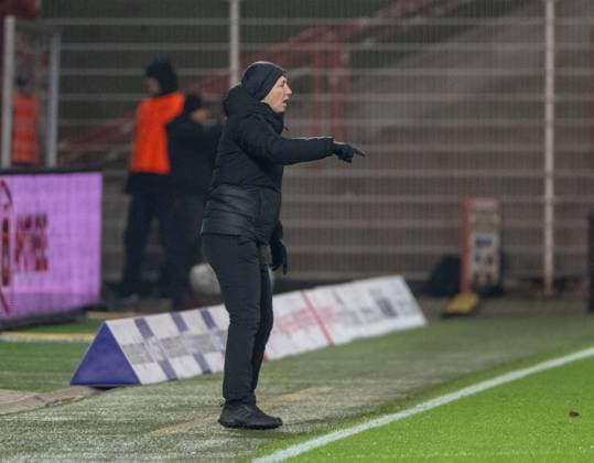 Fußball, Frauen, Saison 2025 2026, Google Pixel Frauen-Bundesliga (11. Spieltag), 1. FC Union Berlin - Hamburger SV (1:1), Trainerin Ailien Poese (1. Frauen 1. FC Union), 21.11. 2025, Copyright: xMatthiasxKochx