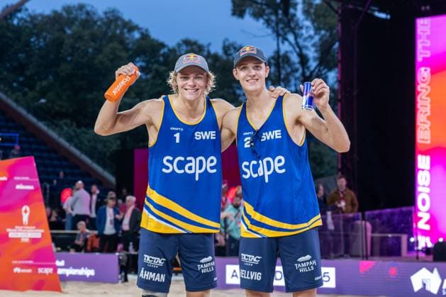 RECORD DATE NOT STATED ADELAIDE, AUSTRALIA - NOVEMBER 22: David Åhman (Player 1 - SWE), Jonatan Hellvig (Player 2 - SWE) during the Beach volleyball, Beachvolleyball World Championships at Adelaide on November 22, 2025 in Adelaide, Australia. Australia Copyright: xBEAUTIFULxSPORTS PeterxWeberx