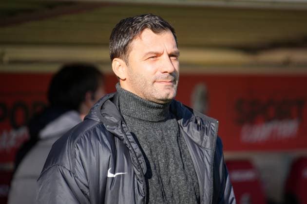 Fussball, Google Pixel Frauen-Bundesliga, 11.Spieltag, 2025 2026, SC Freiburg vs. Carl Zeiss Jena, 22.11.2025, Dreisamstadion, Freiburg,:Edmond Kapllani (SC Freiburg,Frauen Trainer) Freiburg Dreisamstadion Baden-Württemberg Deutschland Copyright: xFINLEYxMÖRCHx