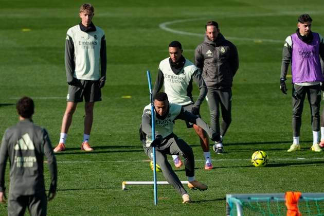 November 22, 2025, Valdebebas, Madrid, Spain: Kylian Mbappe during the training day of Real Madrid ahead the Spanish League, LaLiga EA Sports, football match against Elche CF at Ciudad Deportiva Real Madrid on November 22, 2025, in Valdebebas, Madrid, Spain. Valdebebas Spain - ZUMAa181 20251122_zaa_a181_009 Copyright: xOscarxJ.xBarrosox