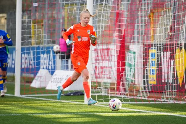 Fussball, Google Pixel Frauen-Bundesliga, 11.Spieltag, 2025 2026, SC Freiburg vs. Carl Zeiss Jena, 22.11.2025, Dreisamstadion, Freiburg,:Jasmin Janning (FC Carl Zeiss Jena Frauen, 01) Freiburg Dreisamstadion Baden-Württemberg Deutschland Copyright: xFINLEYxMÖRCHx