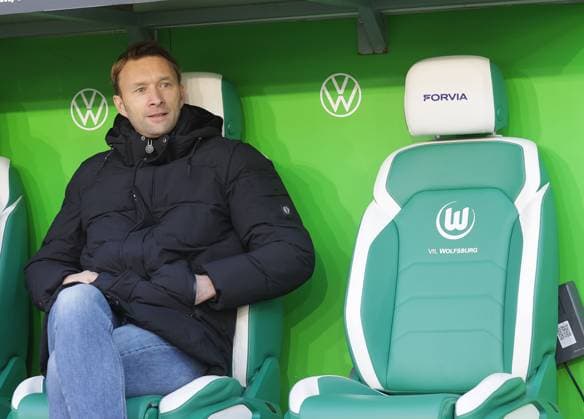 Fussball, Herren, Saison 2025 2026, 1.Liga, Bundesliga, Volkswagenarena, VfL Wolfsburg gegen Bayer Leverkusen DFL REGULATIONS PROHIBIT ANY USE OF PHOTOGRAPHS AS IMAGE SEQUENCES AND OR QUASI-VIDEO.