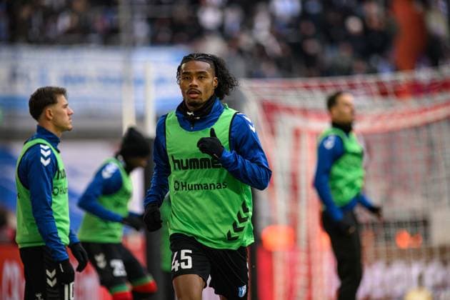 DUSSELDORF, GERMANY - 22 NOVEMBER, 2025: Ado Onaiwu - Football match Bundesliga 2 Fortuna Duesseldorf - 1. FC Magdeburg at Merkur Spiel Arena.  Copyright: xVITALIIxKLIUIEVx
