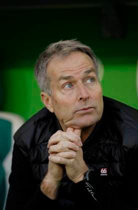 Foto : Trainer Kasper Hjulmand (Leverkusen) Fussball 1. Bundesliga, 11. Spieltag am Sa. 22.11.2025 VfL Wolfsburg - Bayer 04 Leverkusen