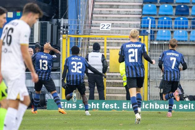 Fußball 3. Liga, Saison 2025 26, 15. Spieltag: Waldhof Mannheim gegen SV Wehen-Wiesbaden