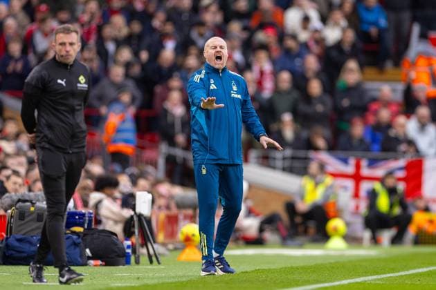 Football - FA Premier League - Liverpool FC v Nottingham Forest FC LIVERPOOL, ENGLAND - Saturday, November 22, 2025: Nottingham Forest s head coach Sean Dyche during the FA Premier League match between Liverpool FC and Nottingham Forest FC at Anfield. (Photo by David Rawcliffe Propaganda) LIVERPOOL Anfield MERSEYSIDE ENGLAND  Copyright: xDavidxRawcliffex P2025-11-22-Liverpool_Nottingham_Forest-20