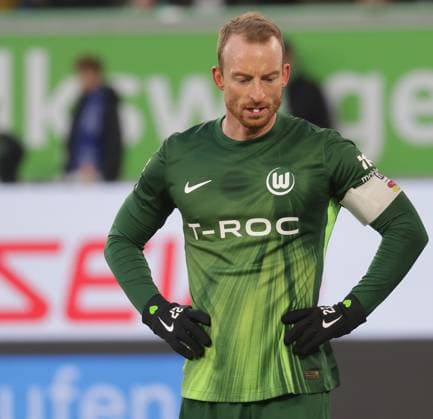 Maximilian Arnold (VfL Wolfsburg) Fussball, Herren, Saison 2025 2026, 1.Liga, Bundesliga, Volkswagenarena, VfL Wolfsburg gegen Bayer Leverkusen DFL REGULATIONS PROHIBIT ANY USE OF PHOTOGRAPHS AS IMAGE SEQUENCES AND OR QUASI-VIDEO.