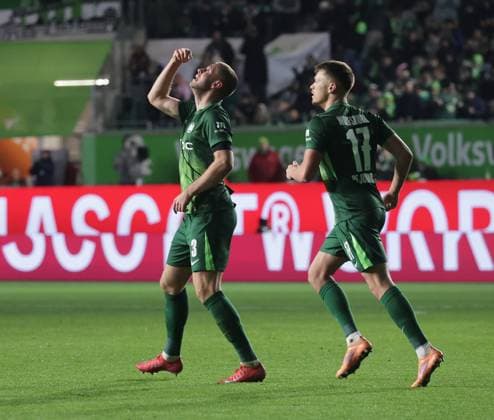 Torjubel 1-3 Denis Vavro (VfL Wolfsburg) Fussball, Herren, Saison 2025 2026, 1.Liga, Bundesliga, Volkswagenarena, VfL Wolfsburg gegen Bayer Leverkusen DFL REGULATIONS PROHIBIT ANY USE OF PHOTOGRAPHS AS IMAGE SEQUENCES AND OR QUASI-VIDEO.