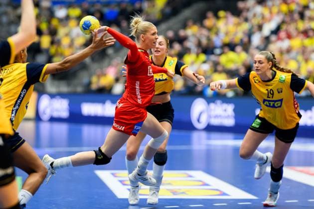 251122 Julie Mathiesen Scaglione of Denmark during the International Friendly, Länderspiel, Nationalmannschaft handball match between Sweden and Denmark on November 22, 2025 in Halmstad. Photo: Carl Sandin BILDBYRAN kod CS CS0808 handball handboll handball landslaget sverige sweden danmark national team, Nationalteam denmark dam bbeng Copyright: CARLxSANDIN BB251122CS041