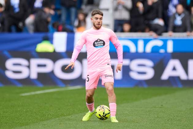 Deportivo Alaves v RC Celta de Vigo - LaLiga EA Sports Sergio Carreira of RC Celta de Vigo in action during the LaLiga EA Sports match between Deportivo Alaves and RC Celta de Vigo at Mendizorrotza on November 22, 2025, in Vitoria, Spain. Vitoria Mendizorrotza Basque Country Spain RL_ALVvRCV_000036 Copyright: xRicardoxLarreinax
